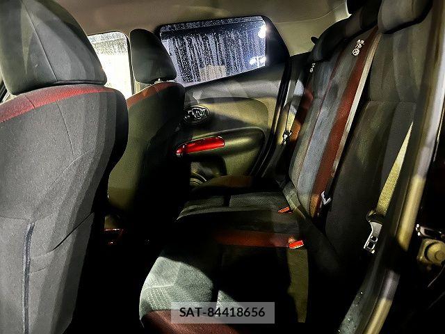 Nissan JUKE 2014-04 7724659-12