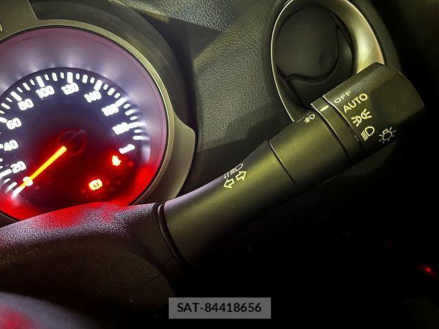 Nissan JUKE 2014-04 7724659-24