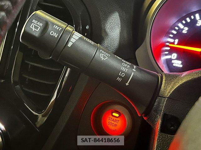 Nissan JUKE 2014-04 7724659-25