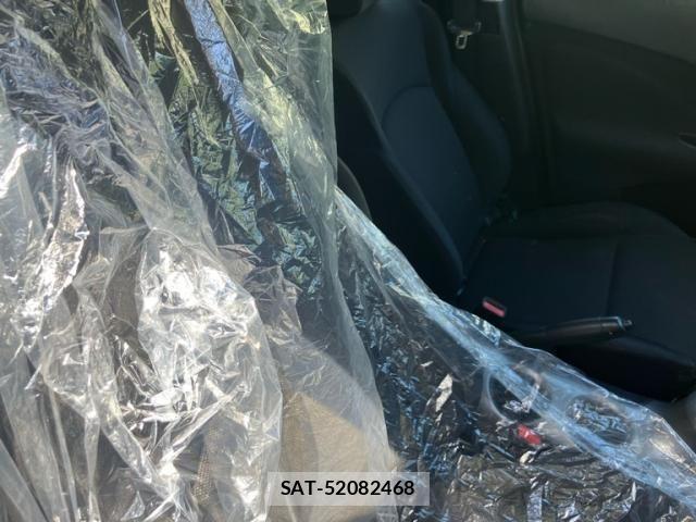 Nissan JUKE 2010-08 7724666-11