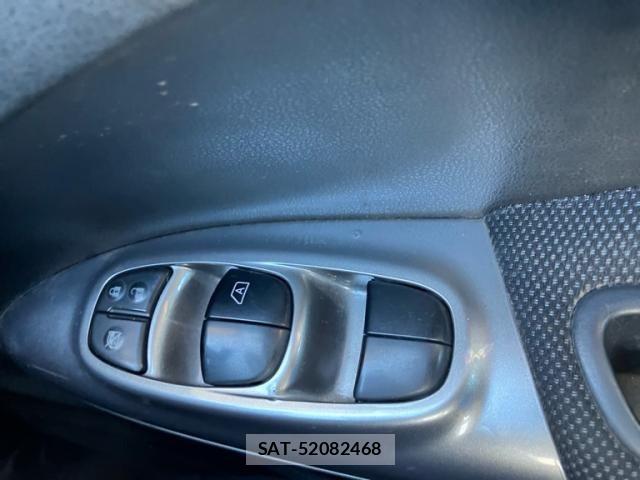 Nissan JUKE 2010-08 7724666-20