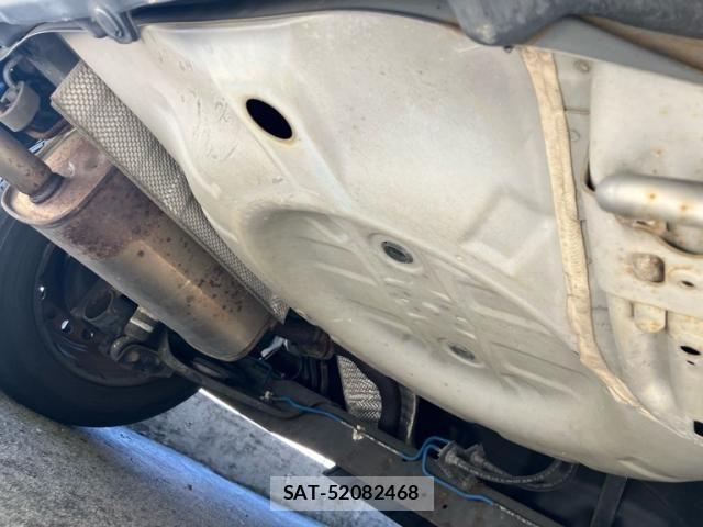 Nissan JUKE 2010-08 7724666-5