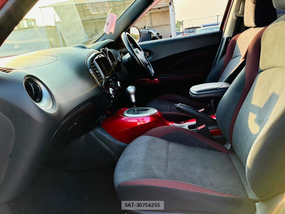 Nissan JUKE 2011-05 7651179-10