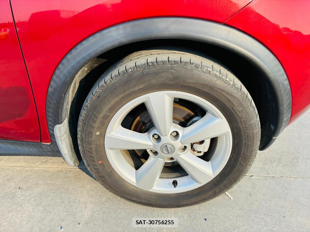 Nissan JUKE 2011-05 7651179-27