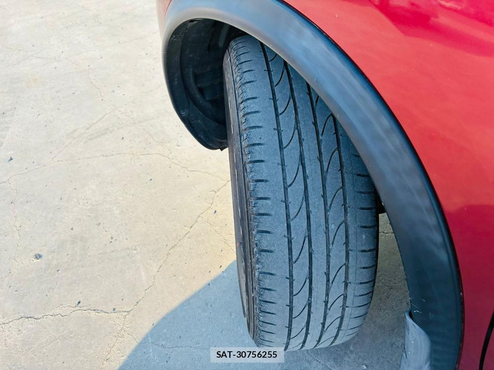 Nissan JUKE 2011-05 7651179-31