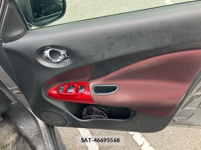 Nissan JUKE 2010-06 7724667-11