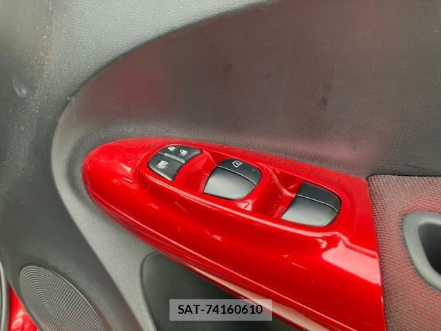 Nissan JUKE 2011-11 7724664-12