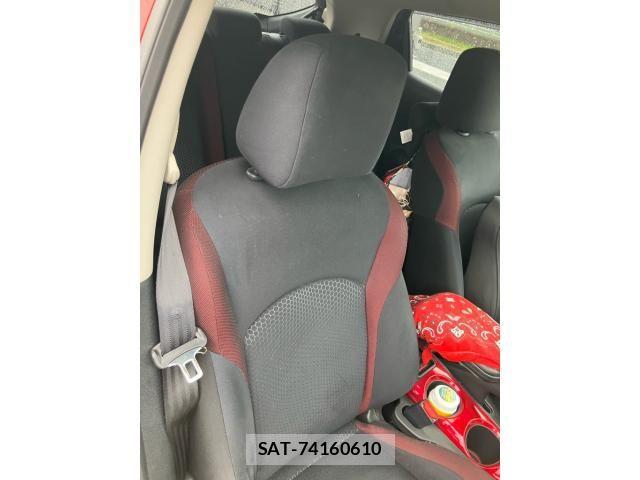 Nissan JUKE 2011-11 7724664-15