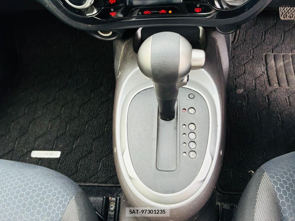 Nissan JUKE 2013-09 7455183-19