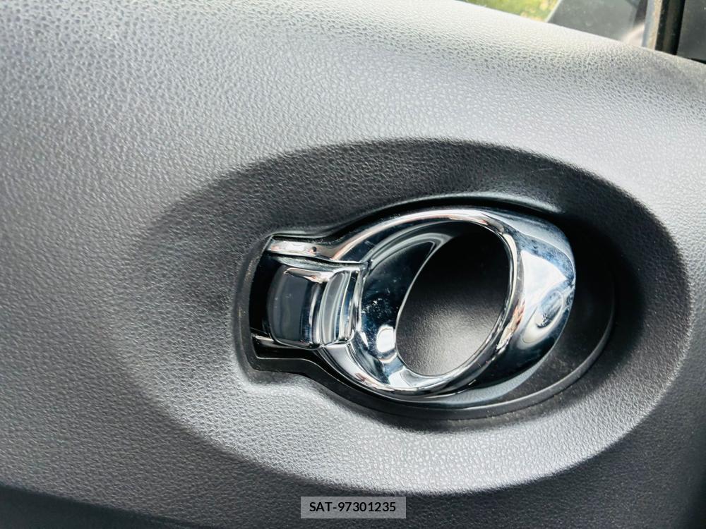 Nissan JUKE 2013-09 7455183-22