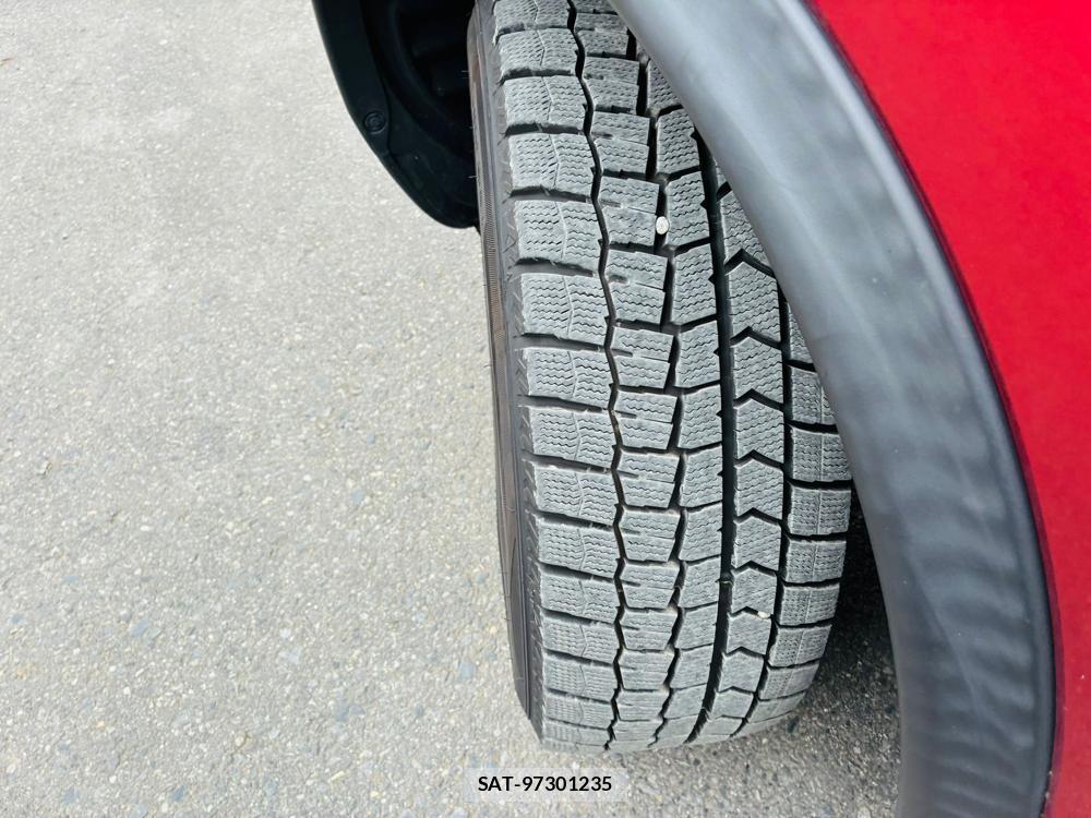 Nissan JUKE 2013-09 7455183-31
