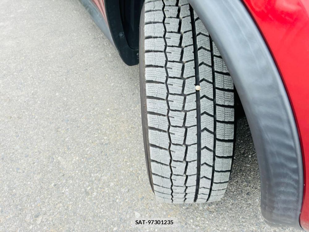 Nissan JUKE 2013-09 7455183-32