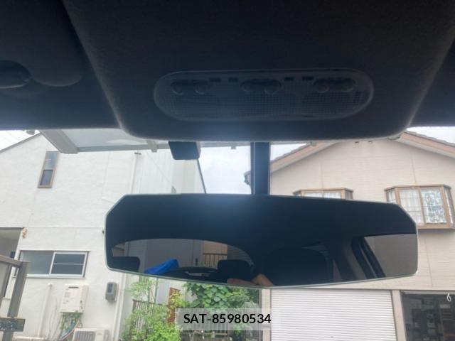Nissan JUKE 2011-09 7786071-13