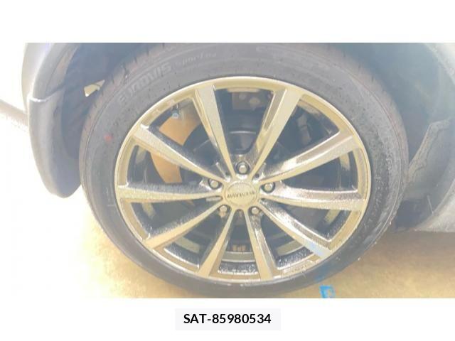 Nissan JUKE 2011-09 7786071-17