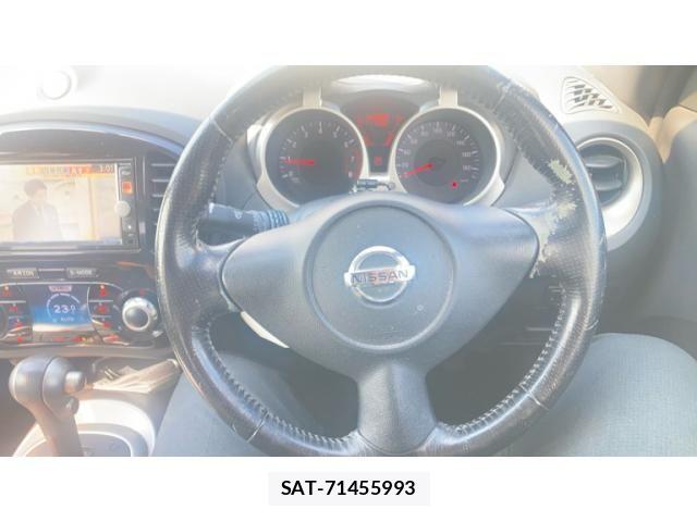 Nissan JUKE 2011-08 7786068-4
