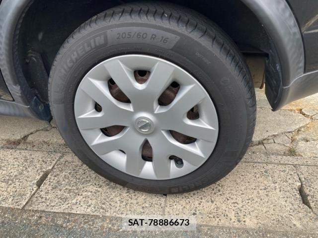 Nissan JUKE 2010-11 7877108-4