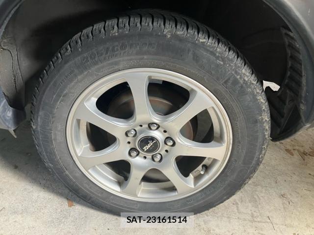 Nissan JUKE 2013-03 7962259-10