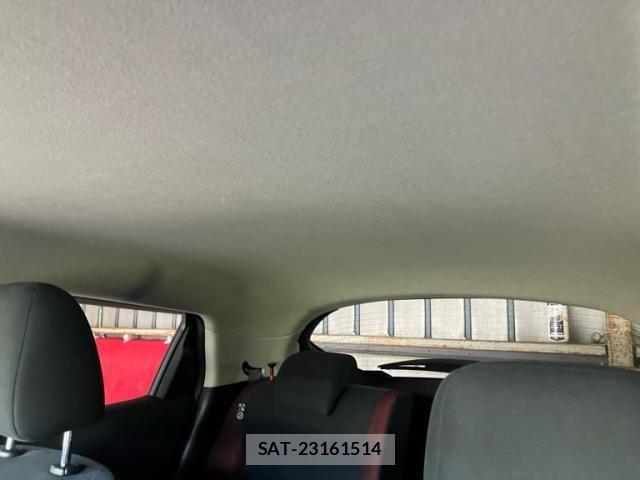 Nissan JUKE 2013-03 7962259-24