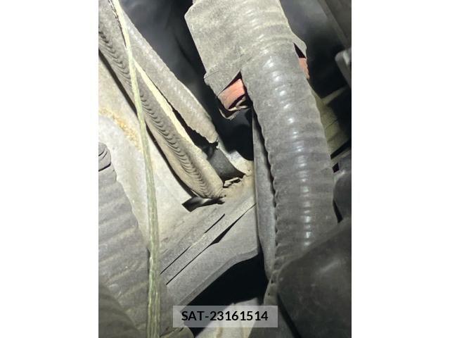 Nissan JUKE 2013-03 7962259-29