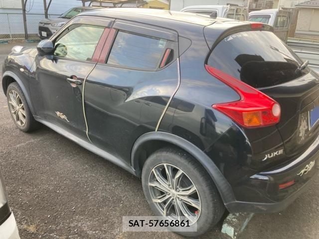 Nissan JUKE 2013-06 8036230-3