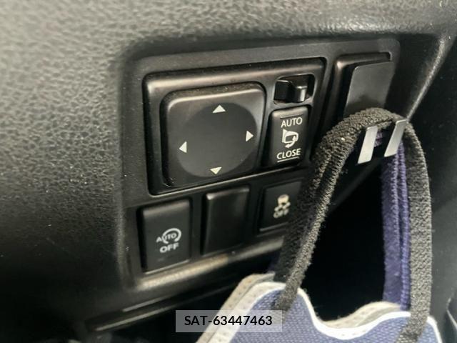 Nissan JUKE 2015-02 8036227-12