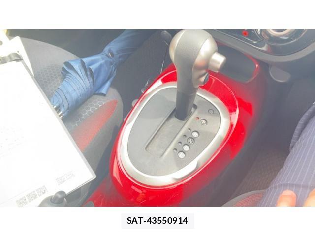 Nissan JUKE 2012-02 8036228-14