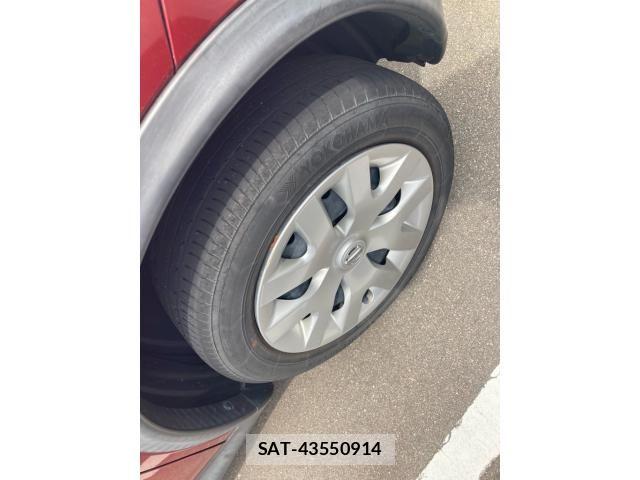 Nissan JUKE 2012-02 8036228-4