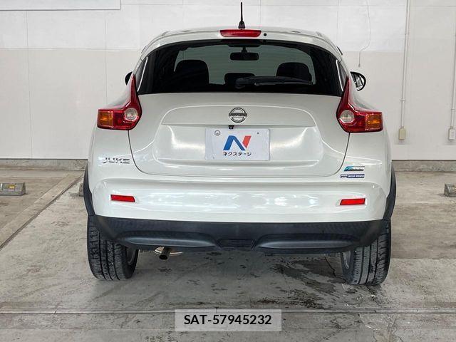 Nissan JUKE 2012-07 8074196-18