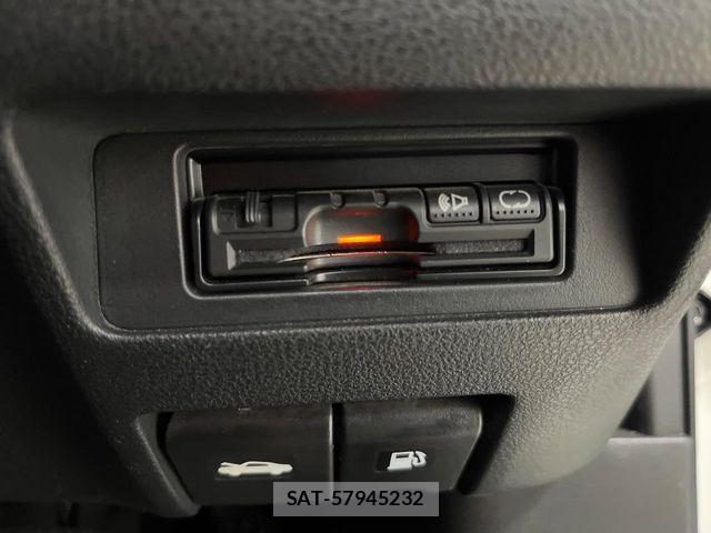 Nissan JUKE 2012-07 8074196-5