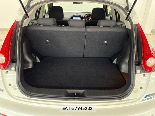 Nissan JUKE 2012-07 8074196-8