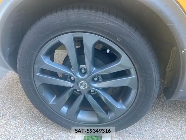 Nissan JUKE 2014-08 8074195-7