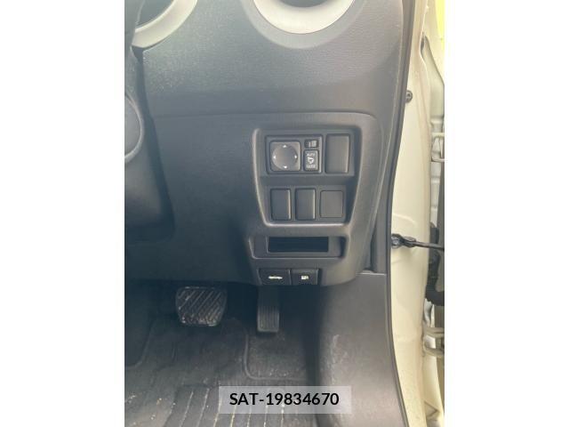 Nissan JUKE 2011-10 8099899-15