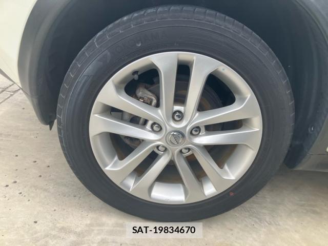 Nissan JUKE 2011-10 8099899-8