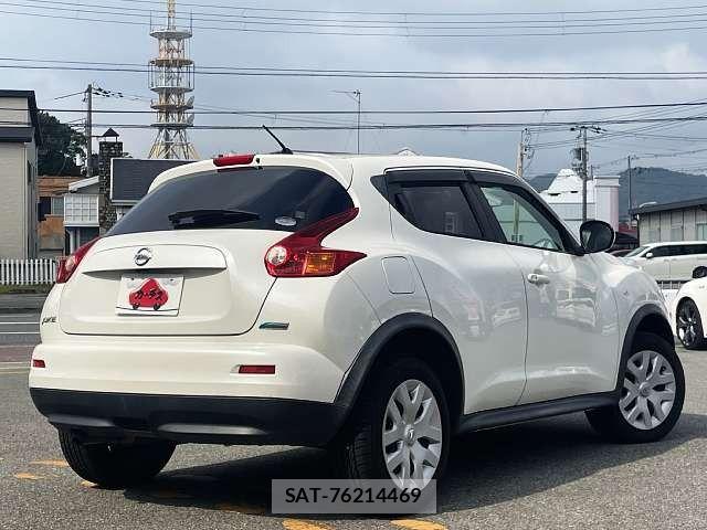 Nissan JUKE 2014-09 8130853-2