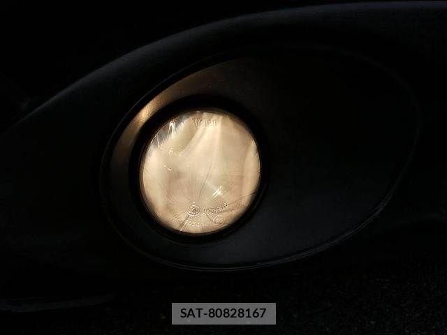 Nissan JUKE 2013-07 8130854-11