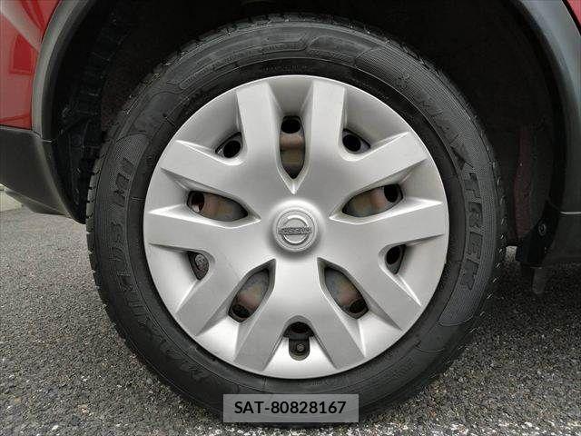 Nissan JUKE 2013-07 8130854-26