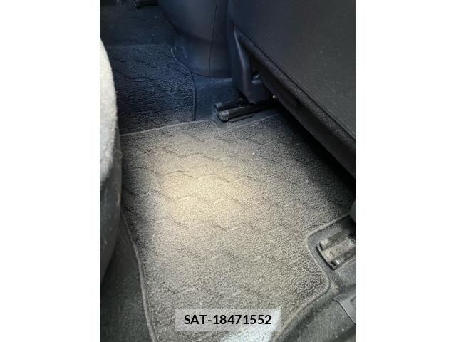 Nissan JUKE 2013-09 8230496-19