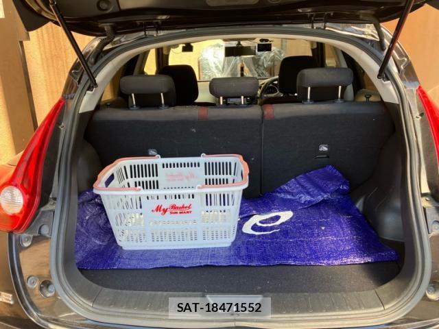 Nissan JUKE 2013-09 8230496-7