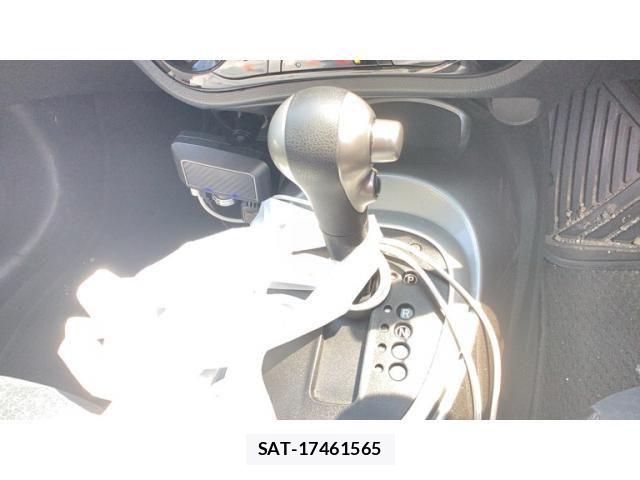 Nissan JUKE 2015-02 8230497-13