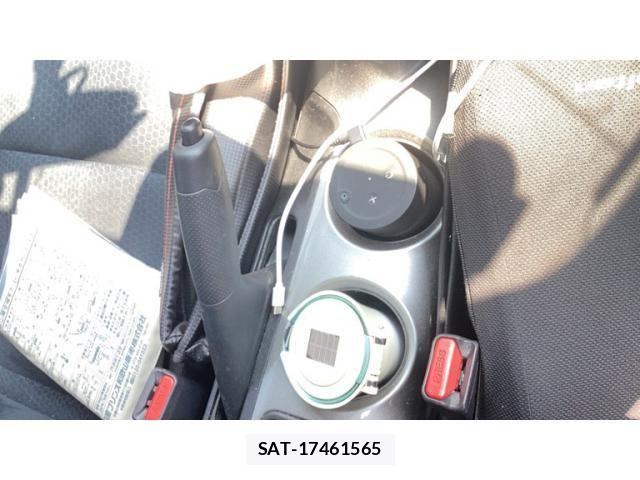 Nissan JUKE 2015-02 8230497-14