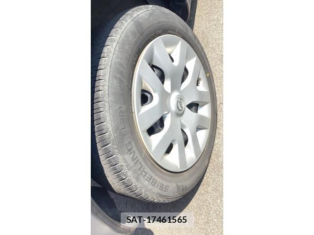 Nissan JUKE 2015-02 8230497-2