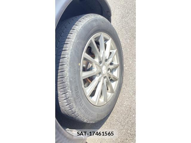 Nissan JUKE 2015-02 8230497-3