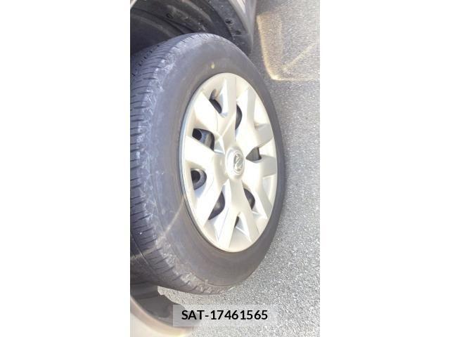Nissan JUKE 2015-02 8230497-4