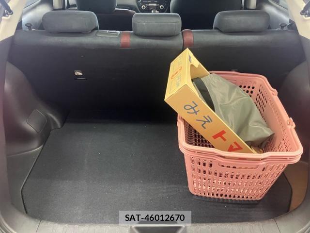 Nissan JUKE 2014-02 8230499-10