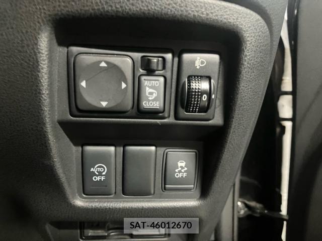 Nissan JUKE 2014-02 8230499-19