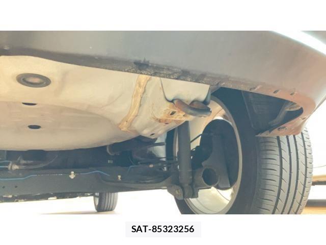 Nissan JUKE 2013-09 8230498-10