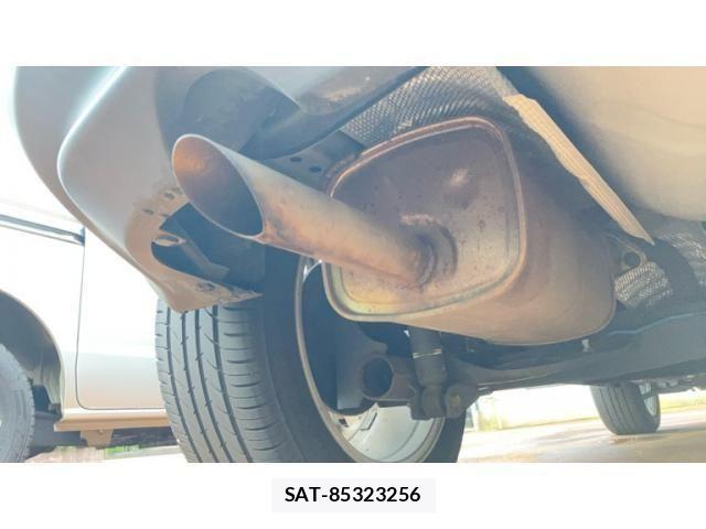 Nissan JUKE 2013-09 8230498-11