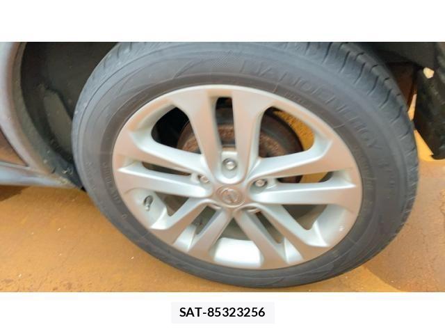 Nissan JUKE 2013-09 8230498-5