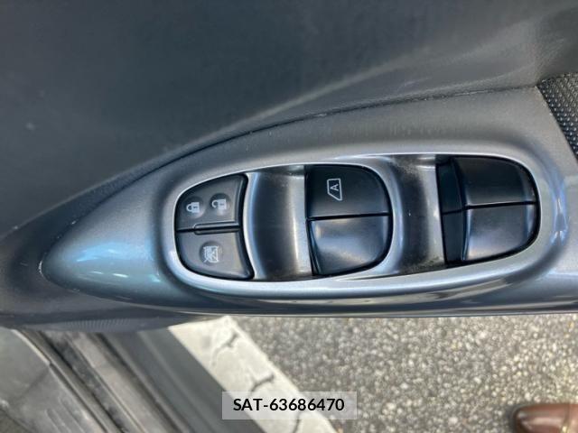 Nissan JUKE 2015-10 8245568-14