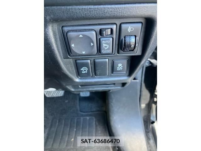 Nissan JUKE 2015-10 8245568-15